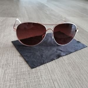 Steve Madden aviator sunglasses